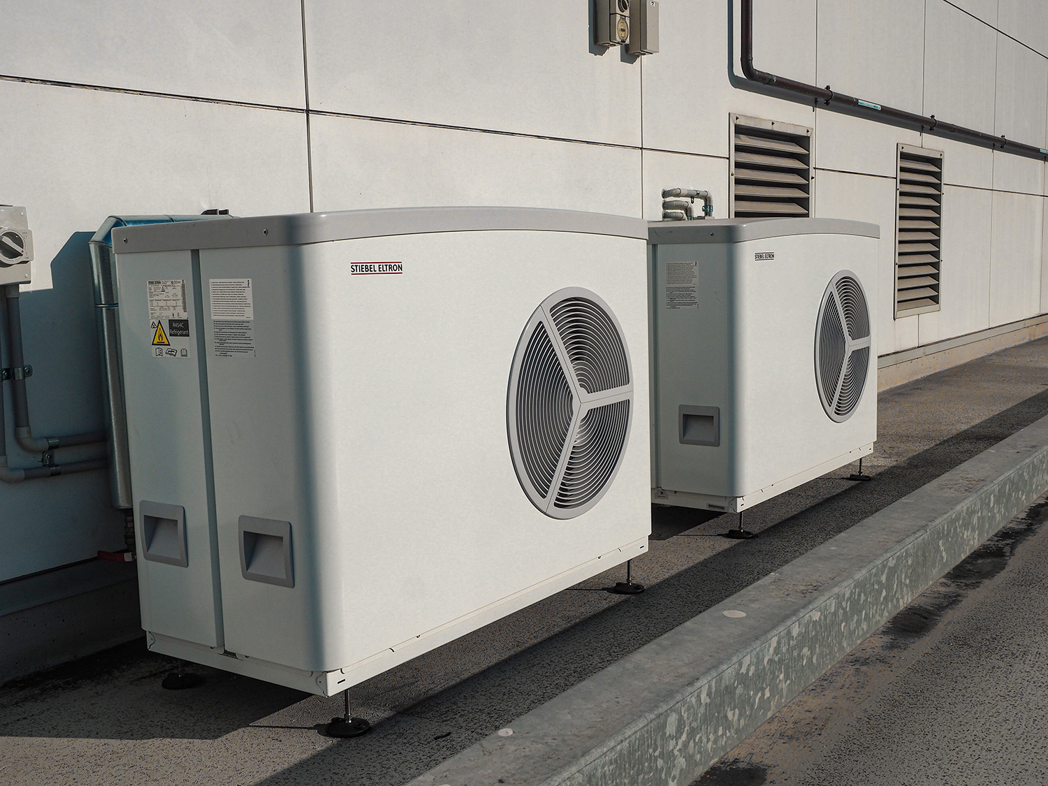 Dorcas Street, South Melbourne heat pump upgrade